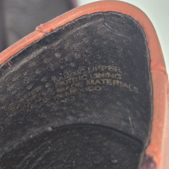 Born GABRIELLE Ballerina Embroidered Flats size 6 Leather and Cloth Floral - Picture 8 of 9